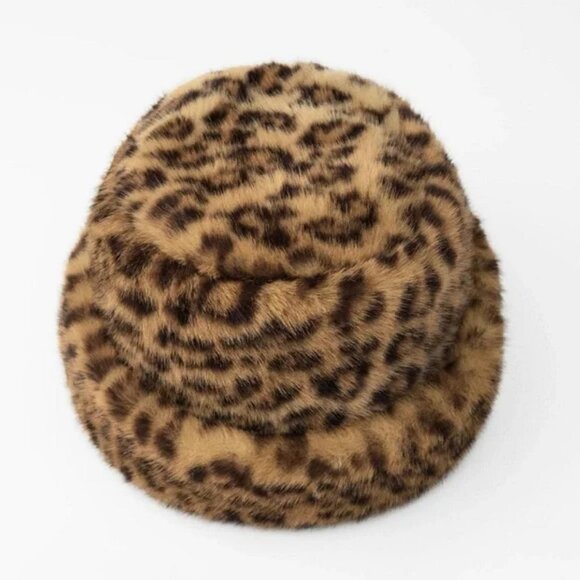 ZARA FAUX FUR ANIMAL PRINT HAT - Picture 1 of 2